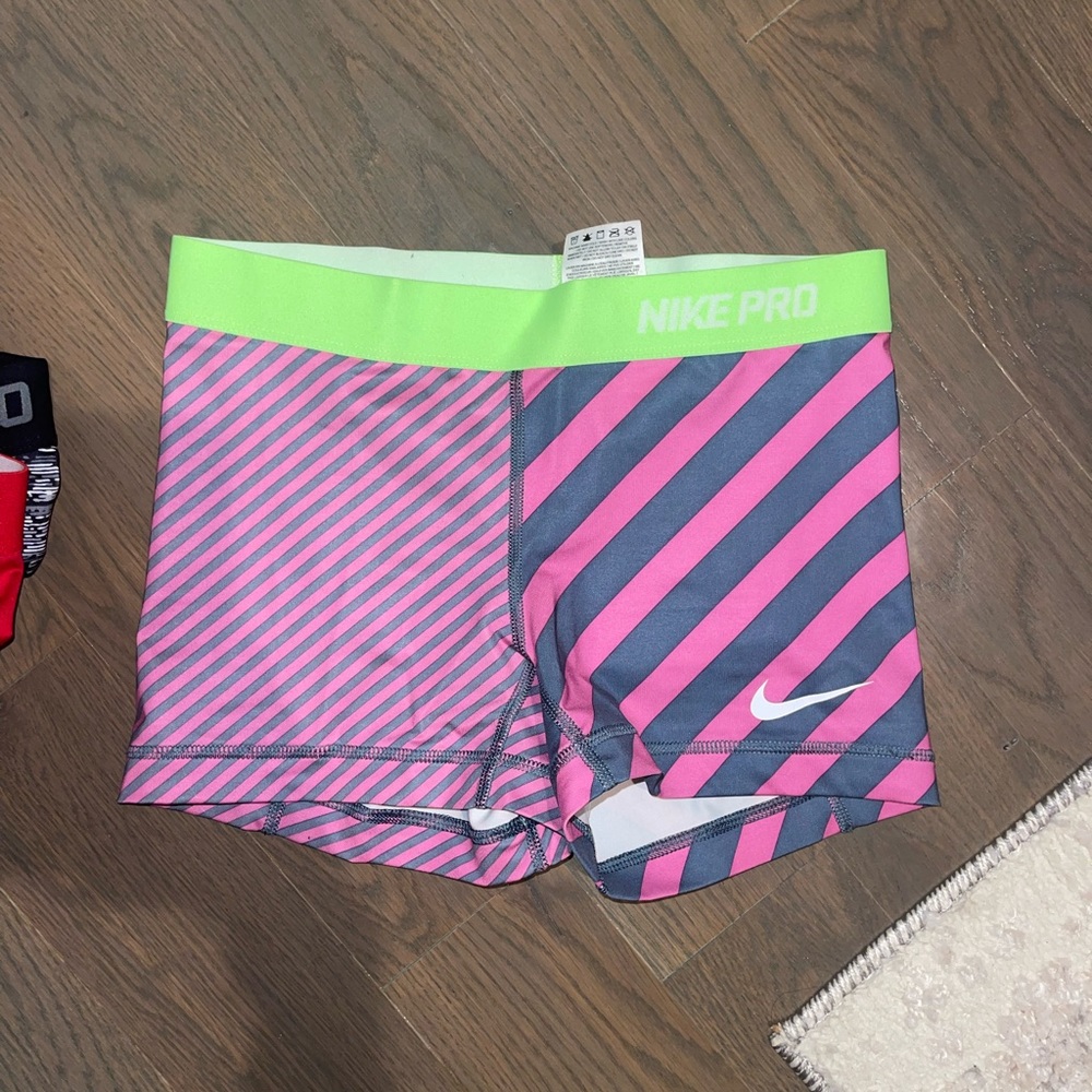 Size small Nike pros